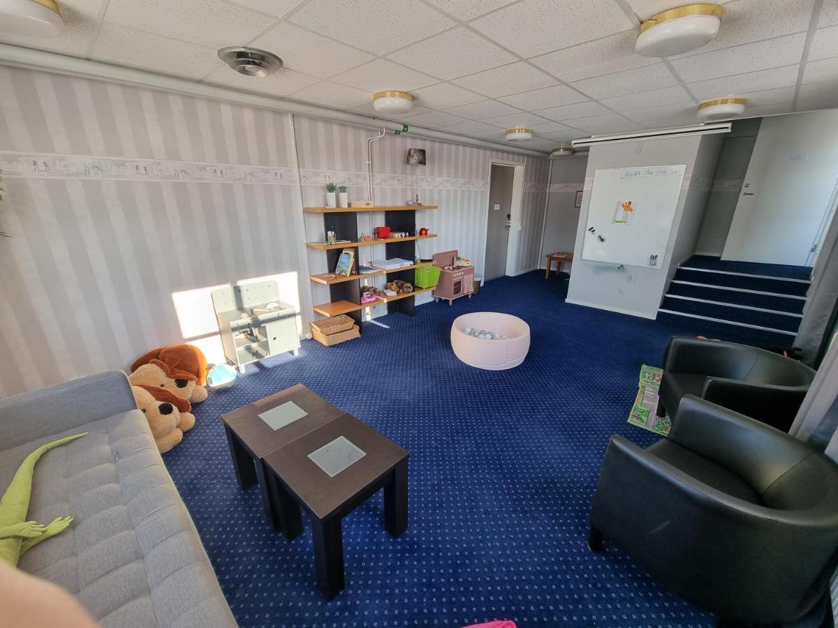 Hotell Tjamstan Mala Εξωτερικό φωτογραφία